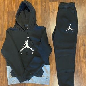 Jordan track suit - like new. Size S